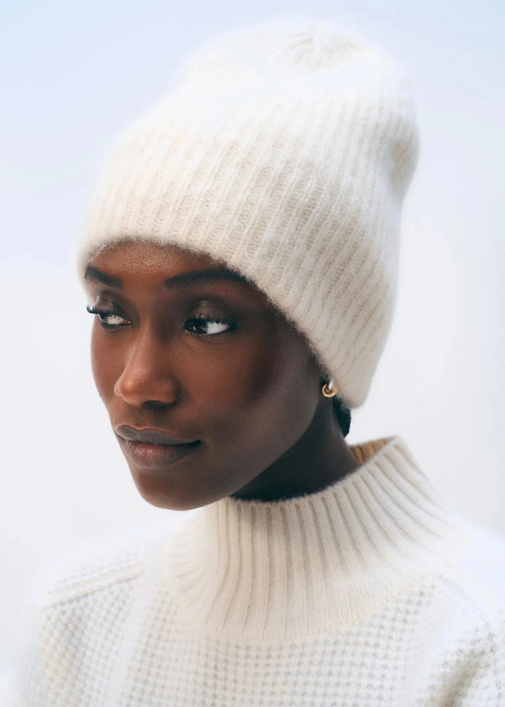 White + Warren - Tuque côtelée en cachemire ultra-doux