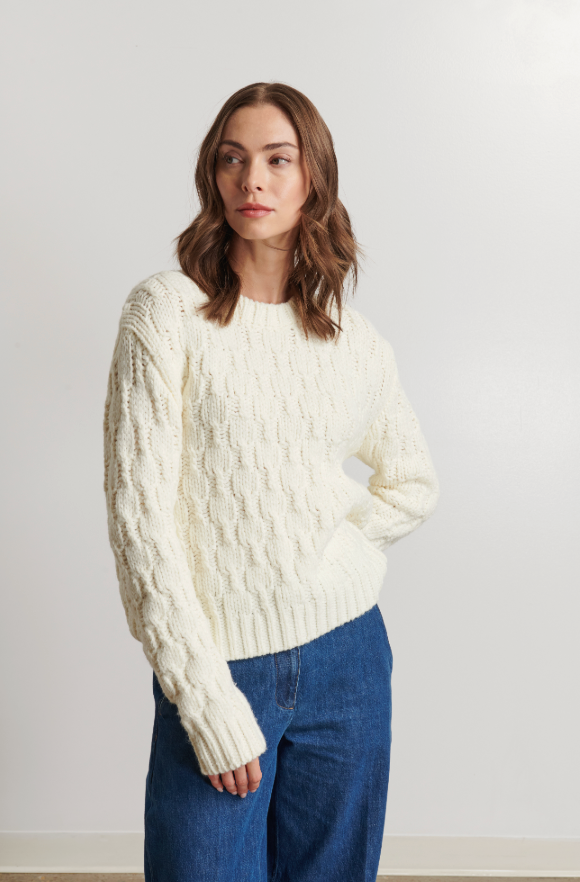 Line The Label - Pull Leon