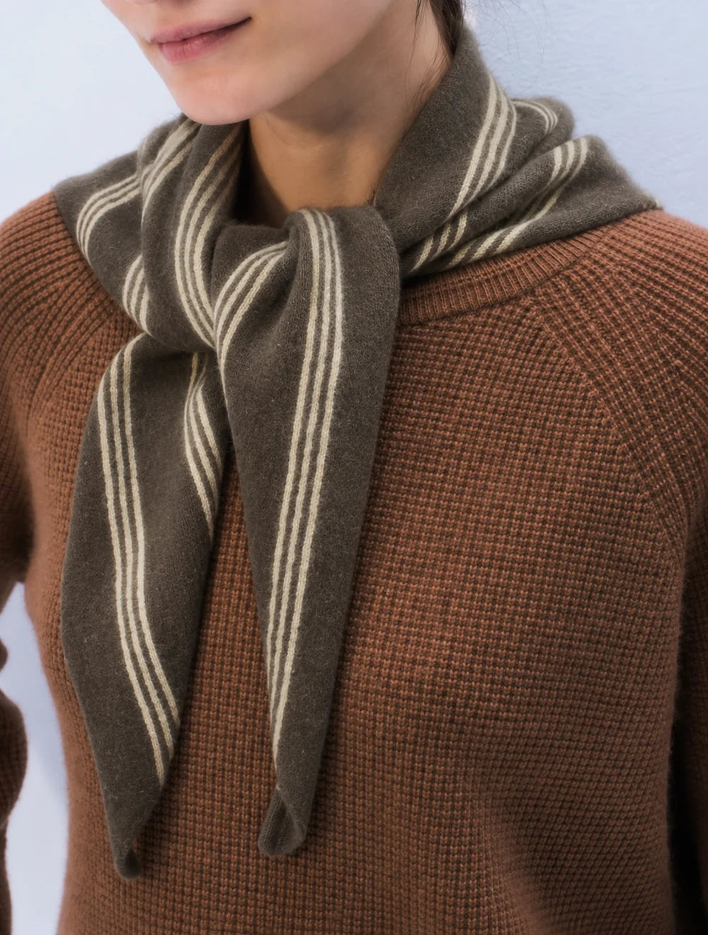White + Warren - Foulard rayé en cachemire