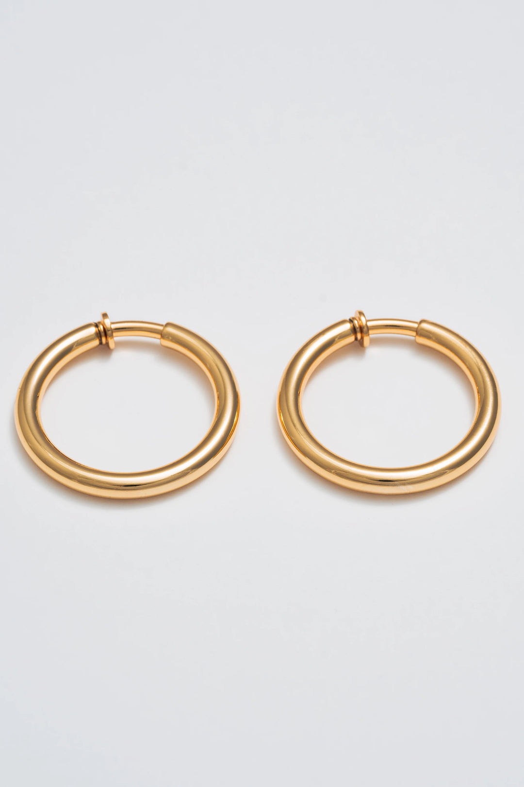 Mademoiselle Jules - Anneaux Large Clip On en Or