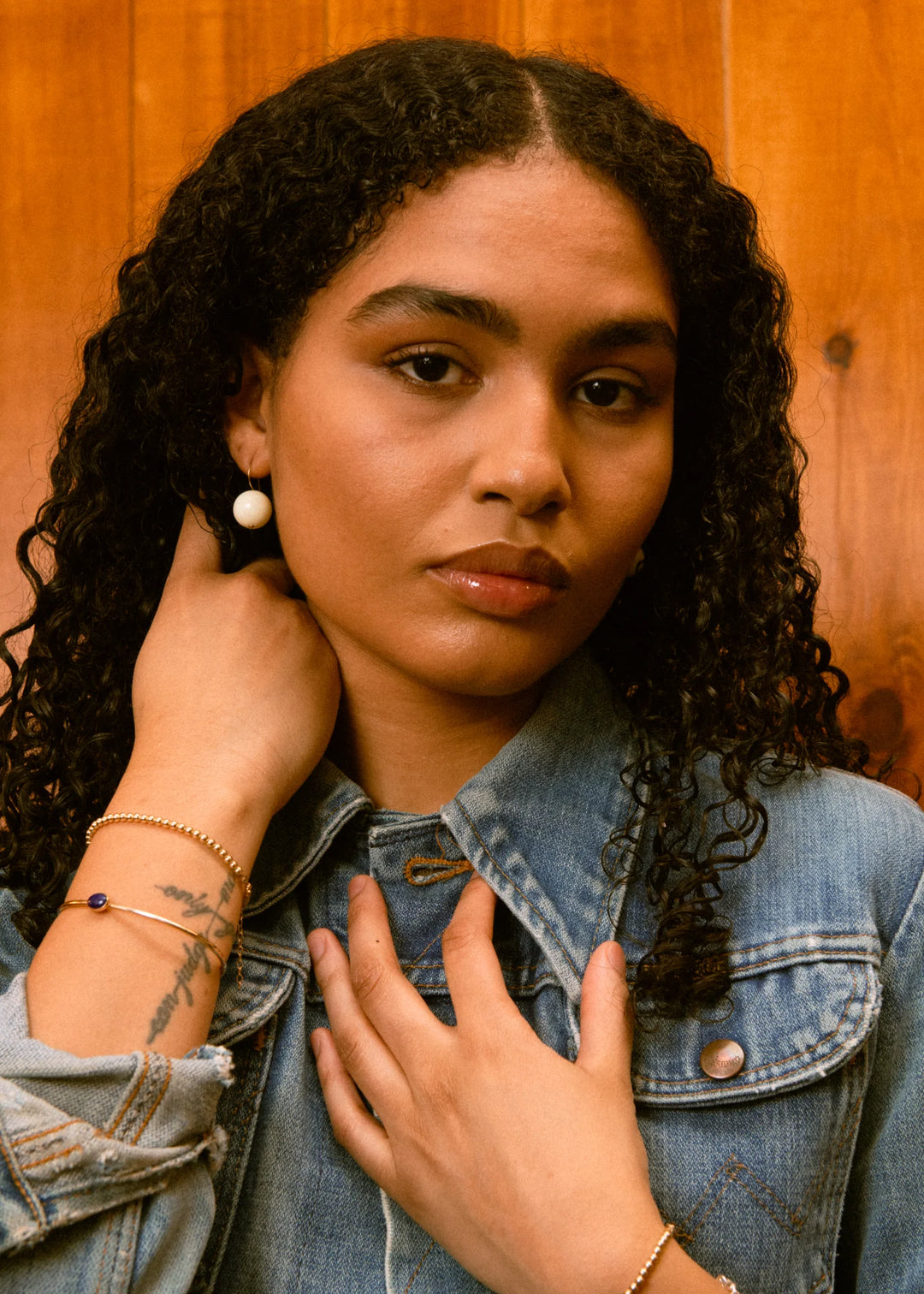 Flora - Boucles d’oreilles magnésite citron rond 14 mm crochet en or rempli