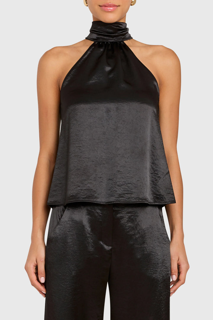 Amanda Uprichard - Haut Fontana