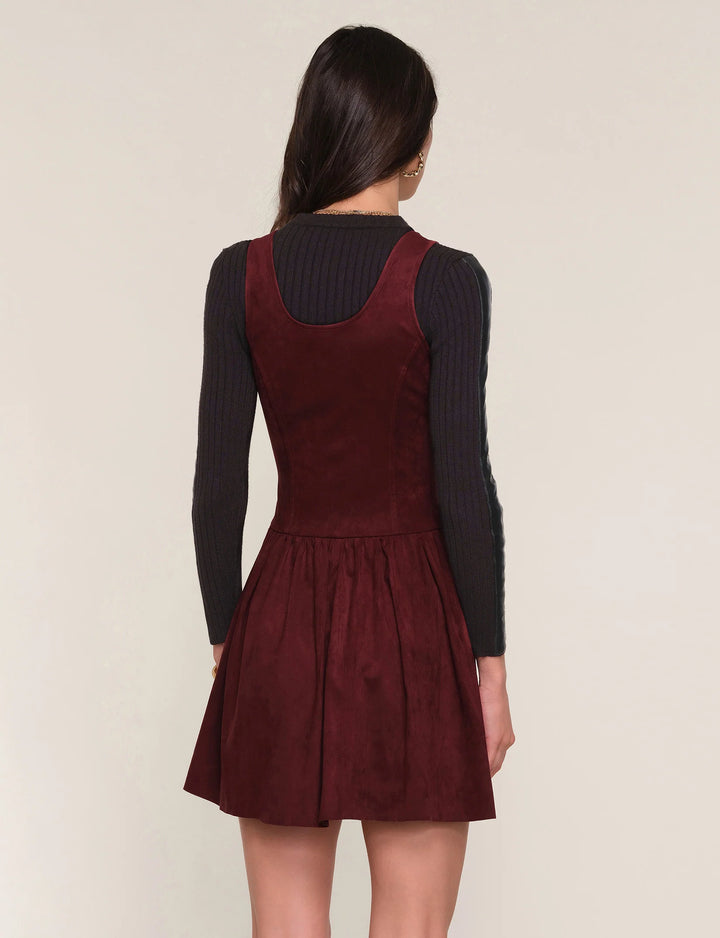 Heartloom - Robe Morena