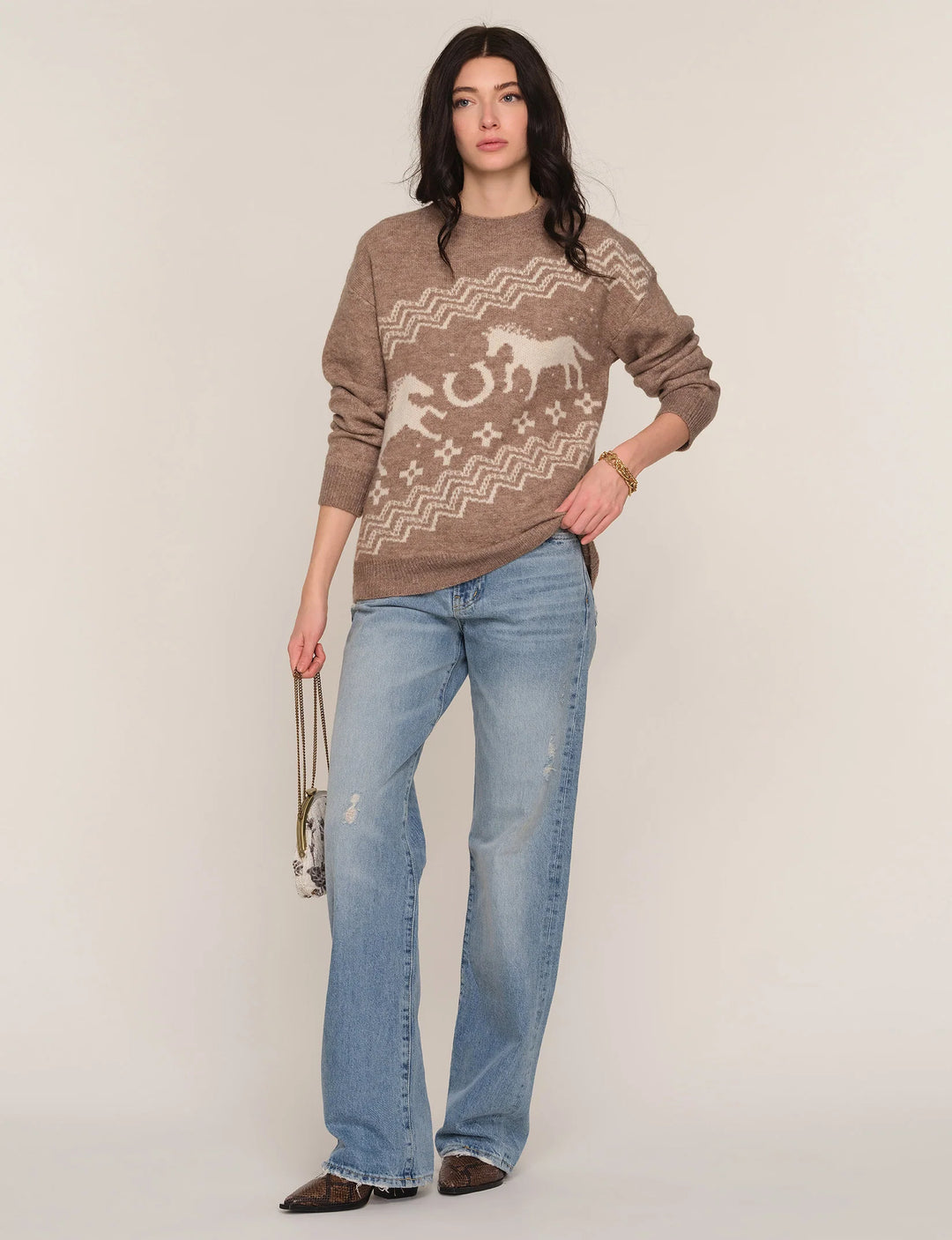 Heartloom - Pull Yulia