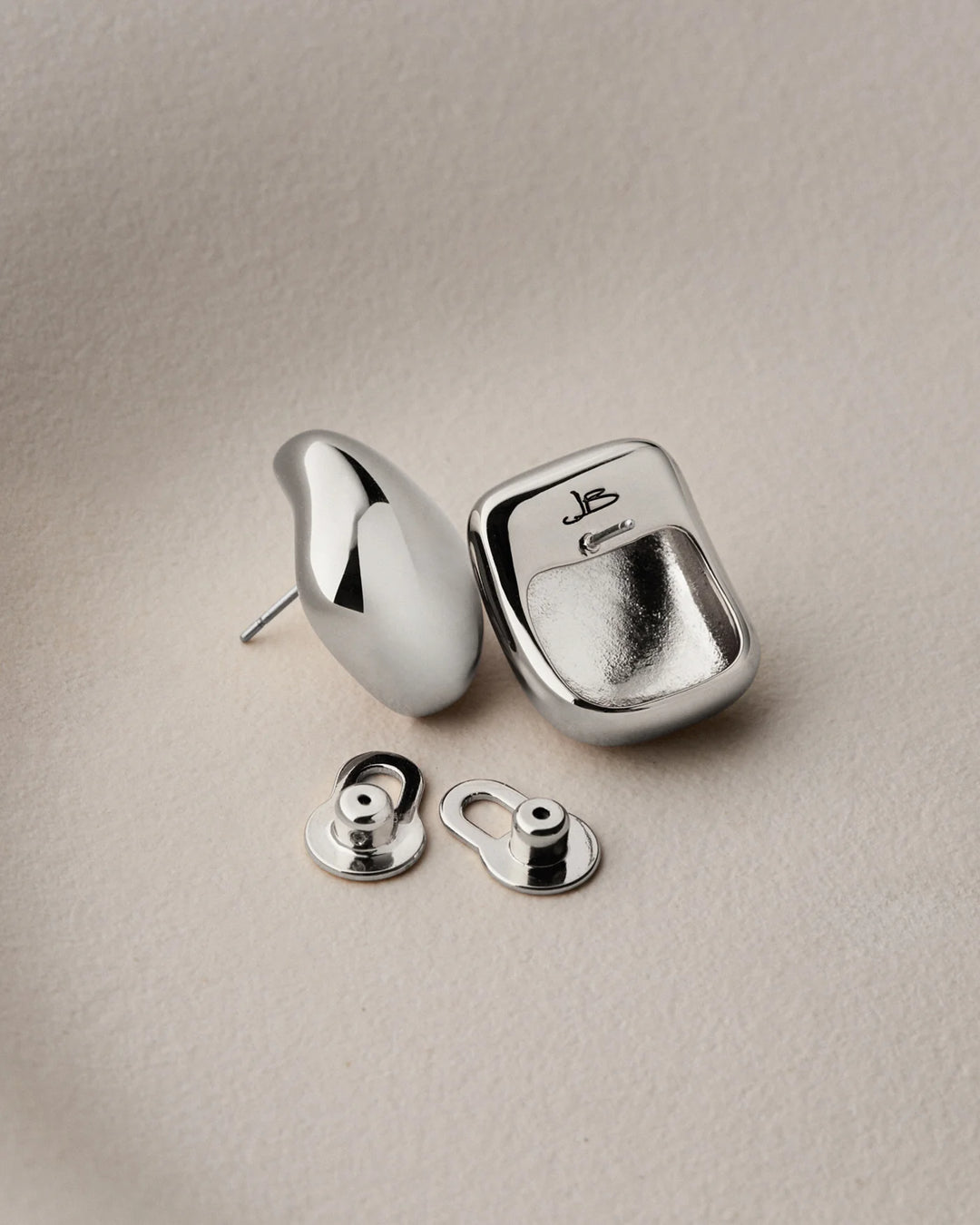 Jenny Bird - Petites boucles d’oreilles Tate