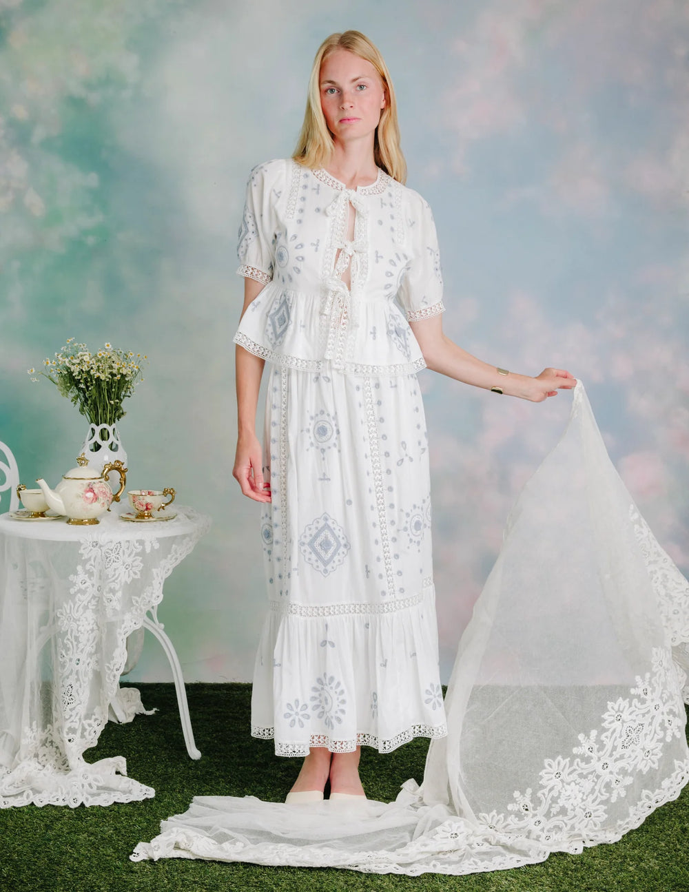 Robes LOVE LABEL Femme | Achetez en ligne sur Robes LOVE LABEL Femme | Achetez en ligne sur