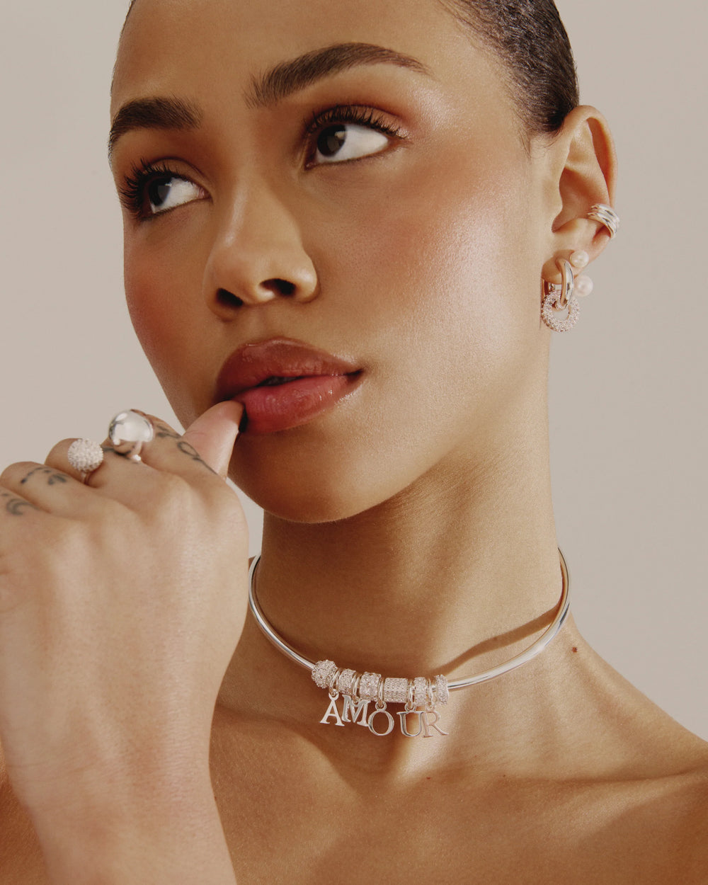 Mademoiselle Jules - Mini Pave Doughnut Earrings - Boutique Billie 