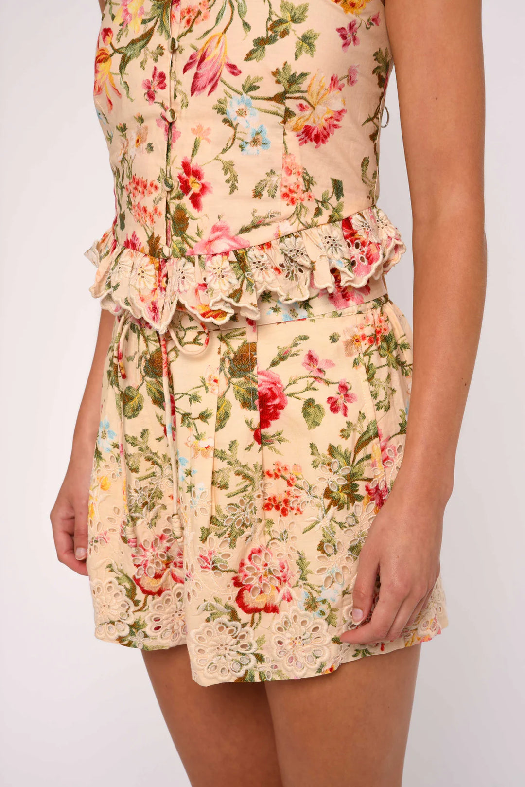 Love the Label - Short Sammie