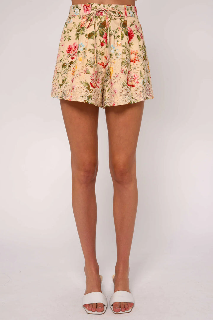 Love the Label - Short Sammie