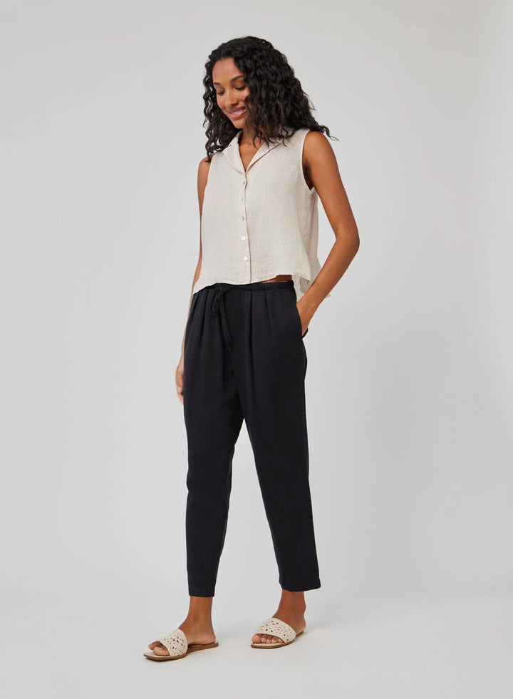 Bella Dahl - Lina Pleated Drawstring Trouser - Boutique Billie 