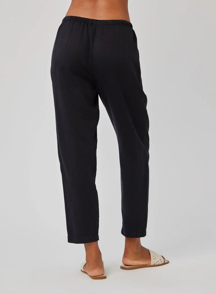 Bella Dahl - Lina Pleated Drawstring Trouser - Boutique Billie 