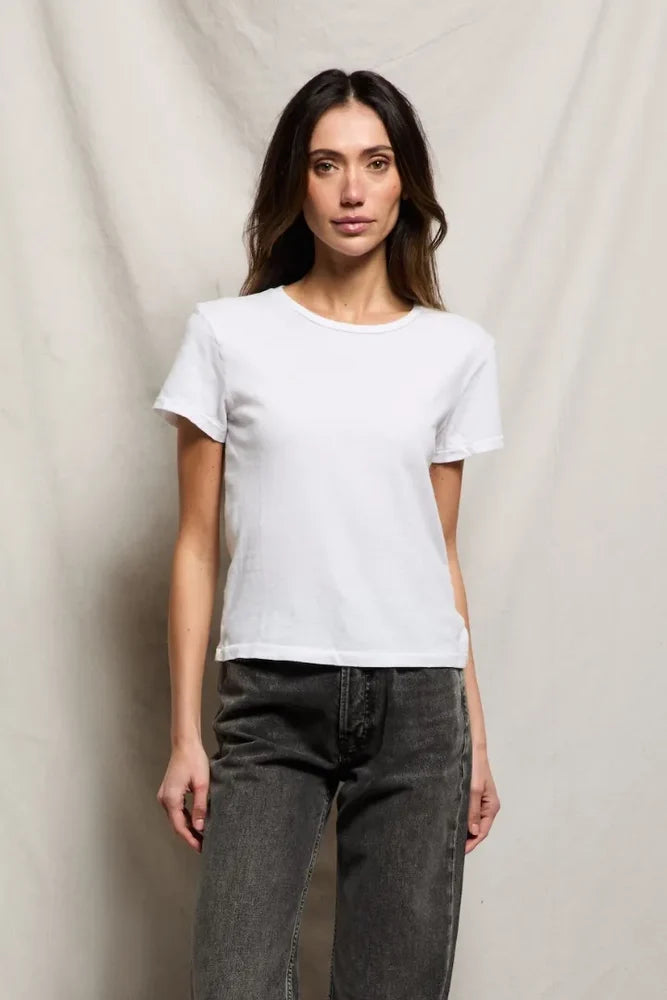 Perfectwhitetee - T. Shirt Lisa