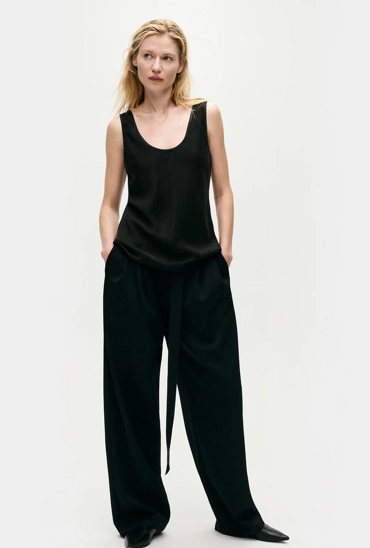 Silk Laundry - Scoop Neck Tank - Boutique Billie 