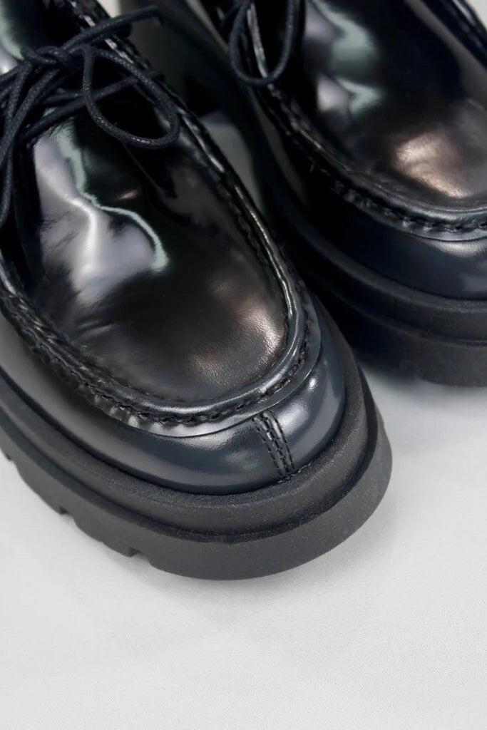 Sister X Sister - Gill