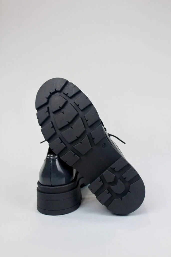 Sister X Sister - Gill